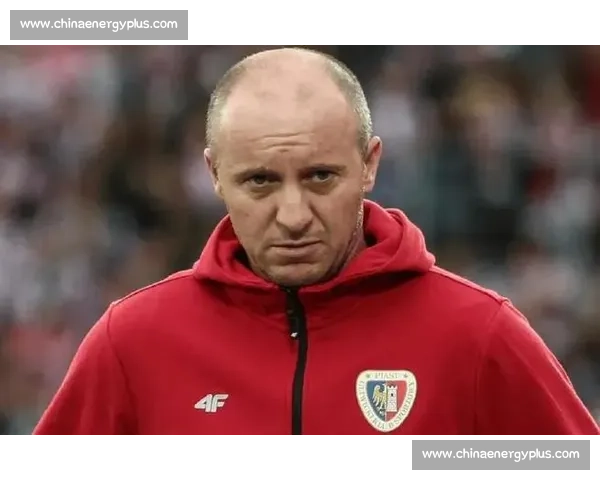 武科维奇抵京谈判：塞尔维亚名帅有望执掌国安